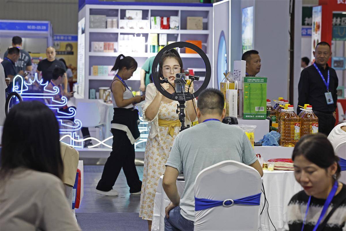 幸运龙老虎机